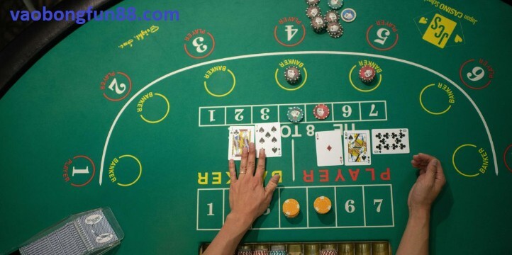 Hướng dẫn cách chơi Baccarat tại nhà cái Fun88 Hướng dẫn cách chơi Baccarat tại nhà cái Fun88